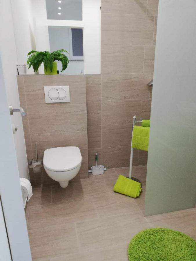 Apartmani Deluxe Jasenice  Exterior photo