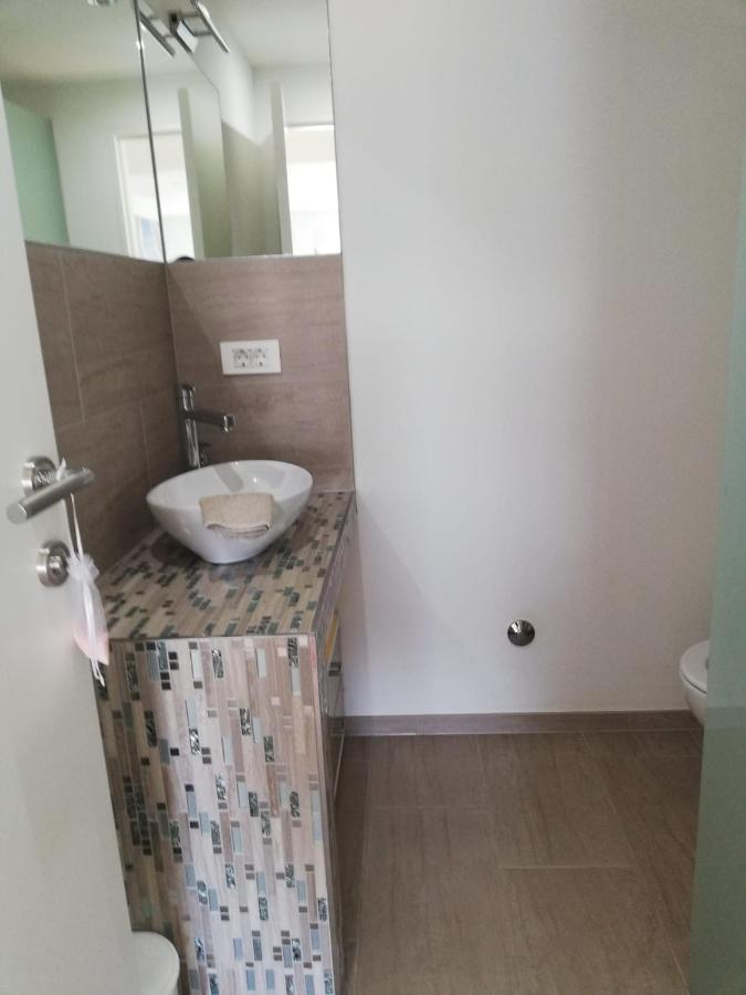 Apartmani Deluxe Jasenice  Exterior photo